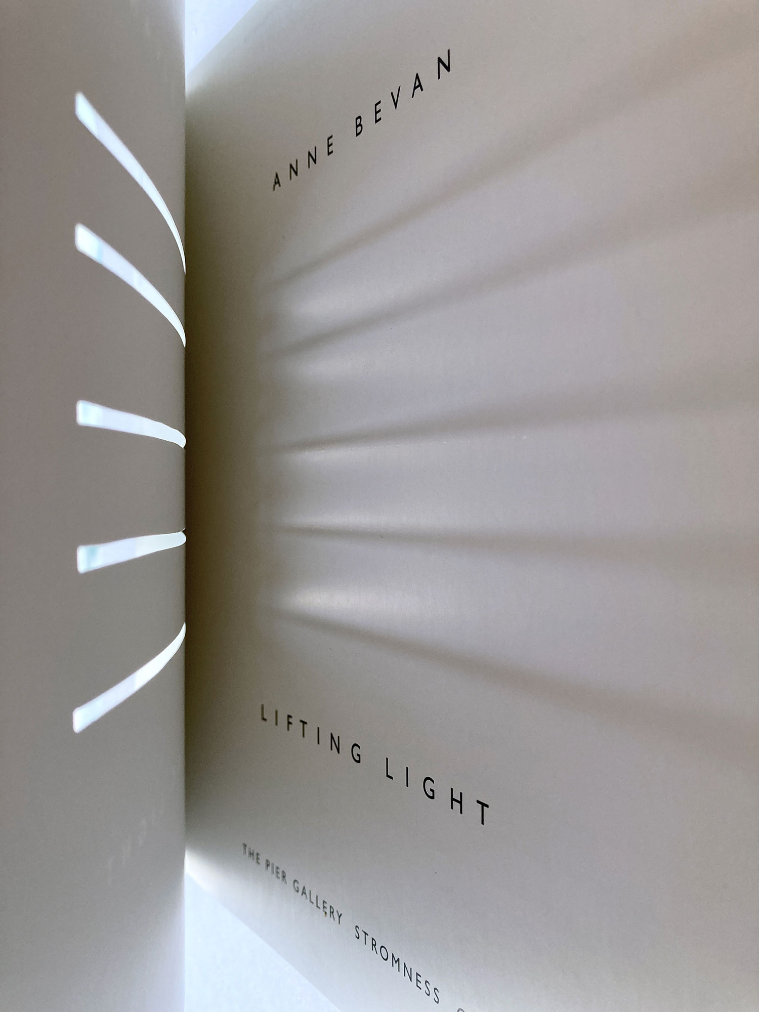 Anne-Bevan_Publication_Lifting-Light_2